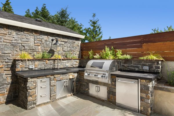 Outdoor Kitchen Installation Service